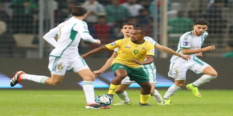 Soi Kèo Hà Lan Vs Algeria 01h45 Thứ Năm Ngày 04/06 - Giao Hữu Quốc Tế 3 Đội hình dự kiến sẽ tung ra sân trong 90 phút chính thức